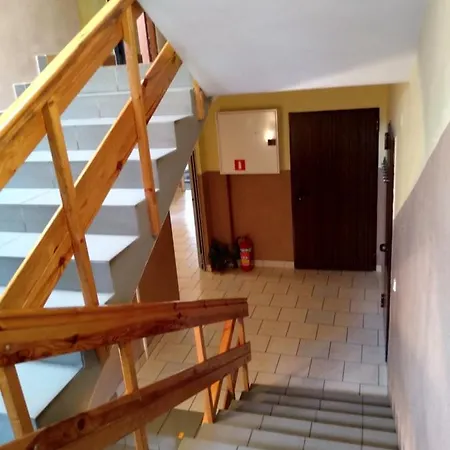 Schronisko Mlodziezowe Malgosia Hostel Lazy (Krakow)