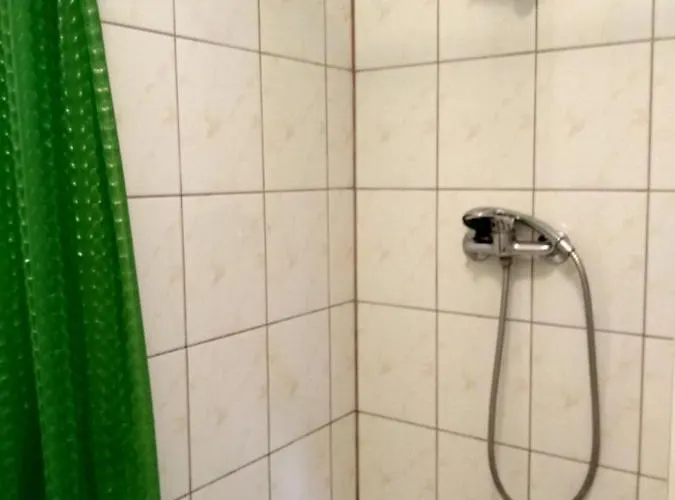 Schronisko Mlodziezowe Malgosia Hostel *